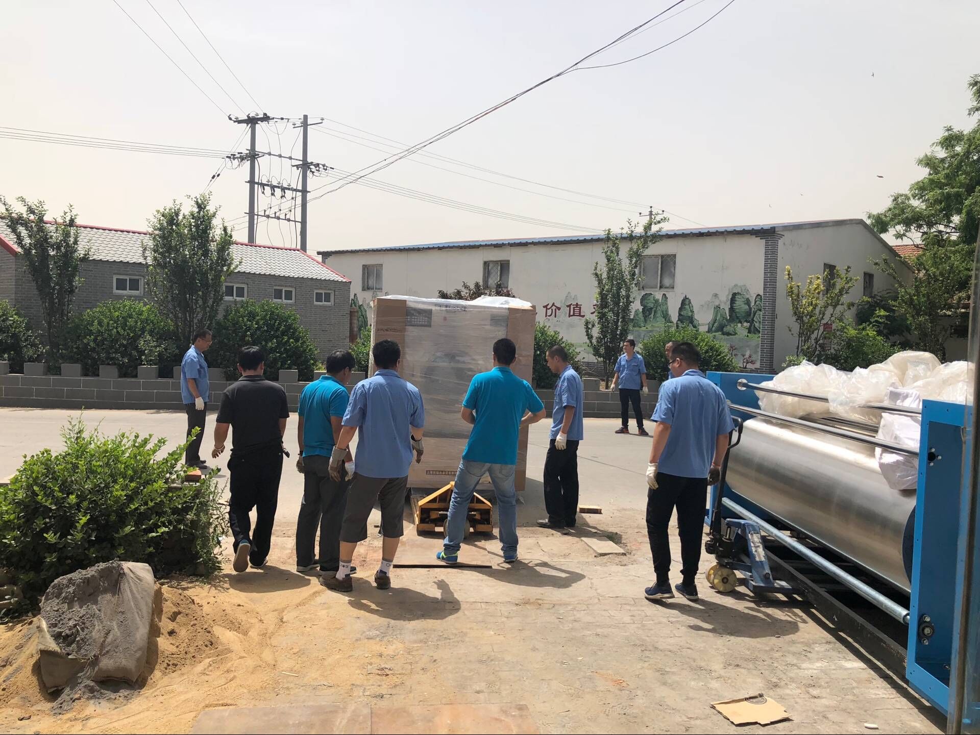 水洗廠設備送貨既辛苦又快樂 水洗廠設備送貨既辛苦又快樂