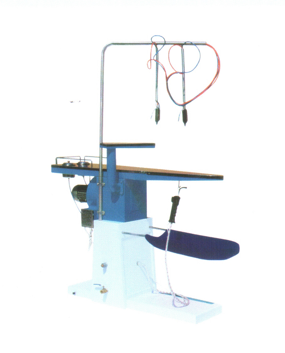 我司洗滌廠設備中的輔助設備去漬機 我司洗滌廠設備中的輔助設備去漬機